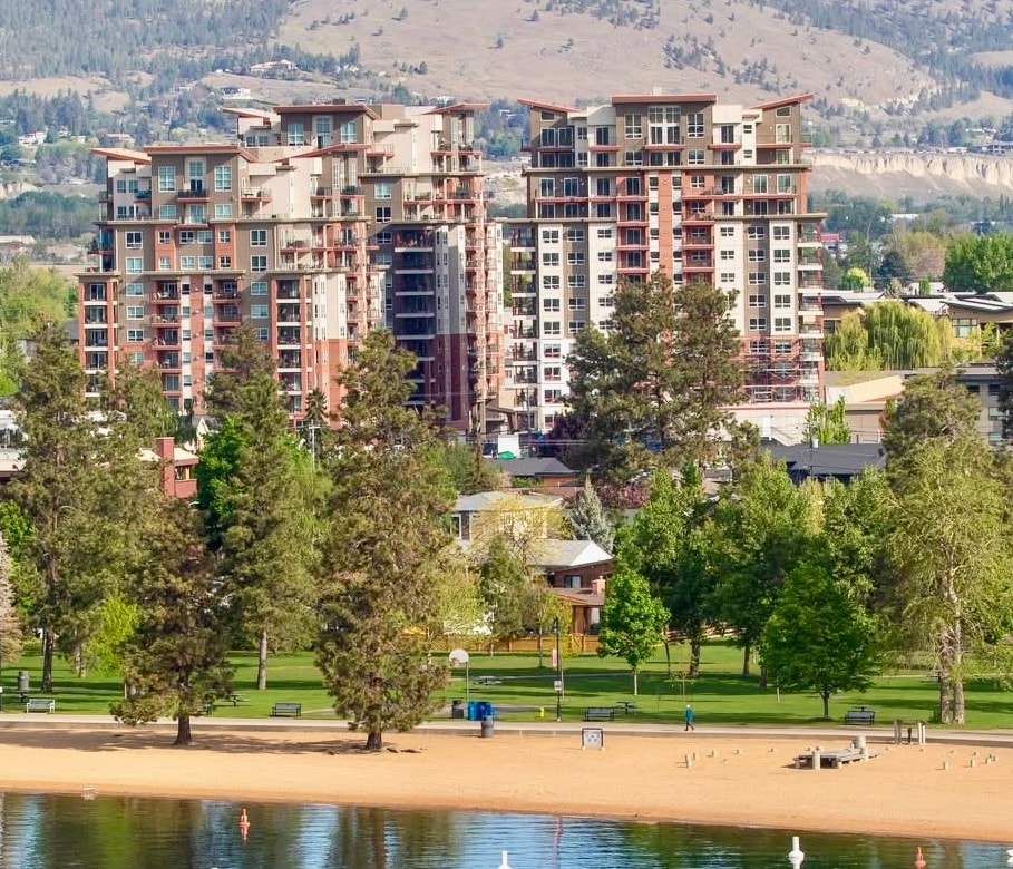 103 3363 Skaha Lake Towers, Apartment